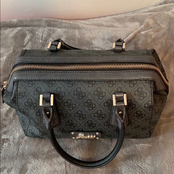 Guess Satchel Handbag - Picture 2 of 7